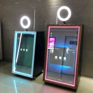 Mirror booth