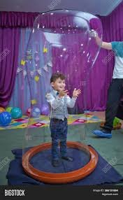 Bubbles show
